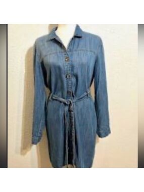 Bella Dahl Light Blue Denim Shirt - XS